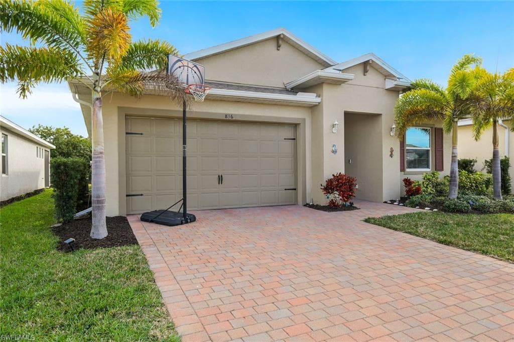 836 Heather Lake AVE-3