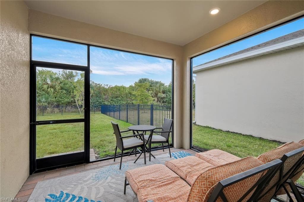 836 Heather Lake AVE-14