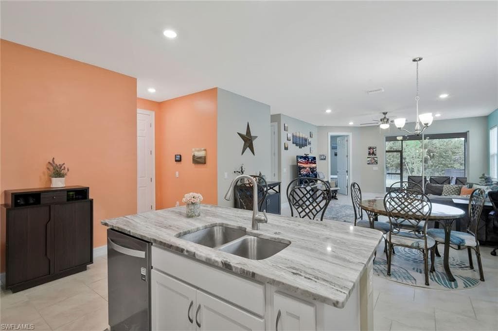 836 Heather Lake AVE-8