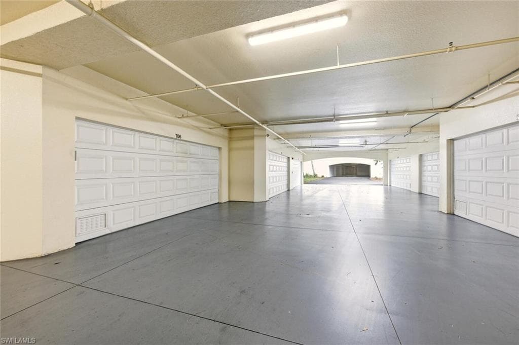 4843 Hampshire CT 106-22