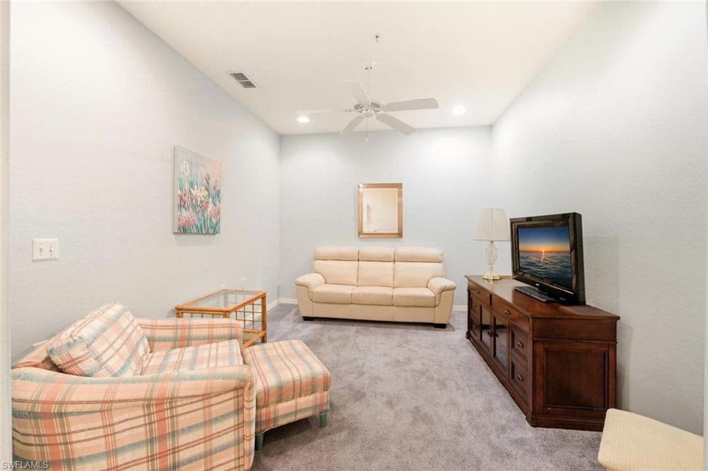 4843 Hampshire CT 106-9