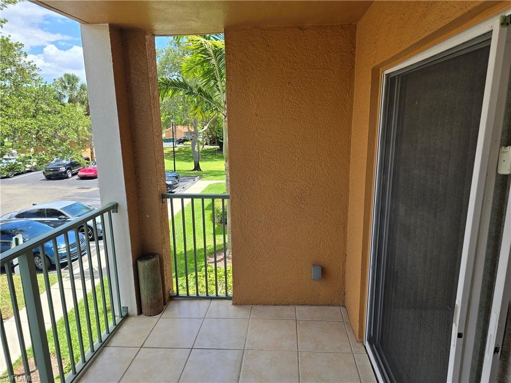 1210 Wildwood Lakes BLVD 203-38