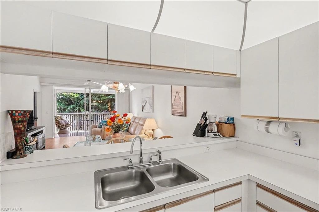 326 Bradstrom CIR 201F-9
