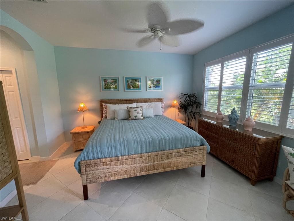 10640 Camarelle CIR-30