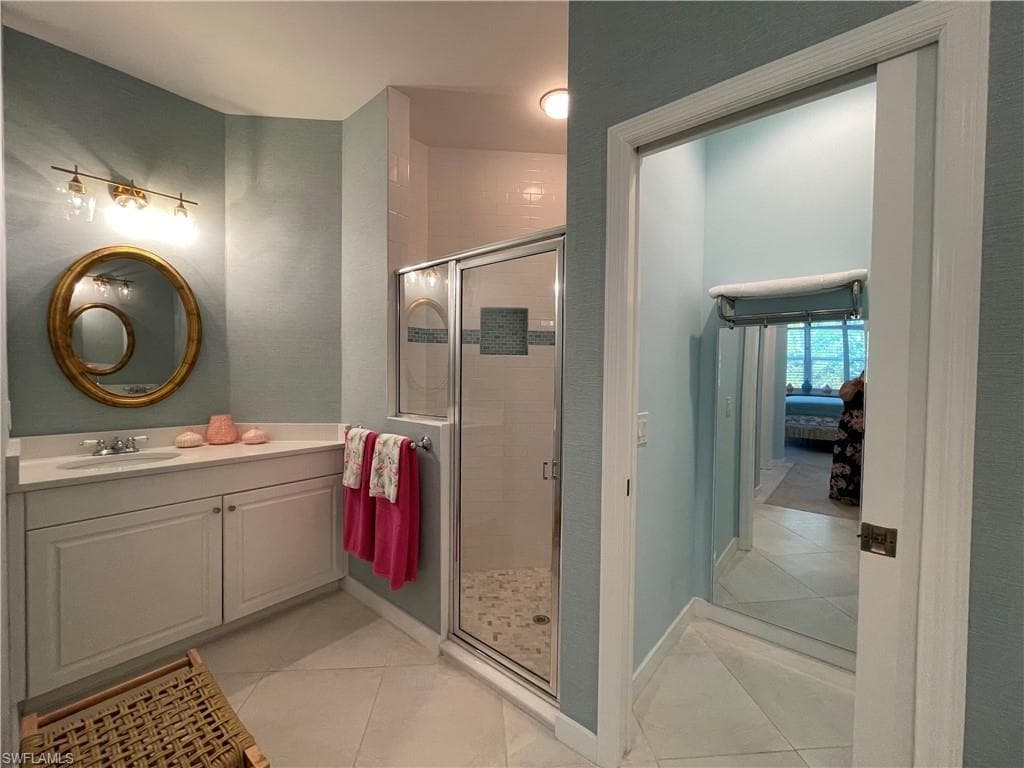 10640 Camarelle CIR-34