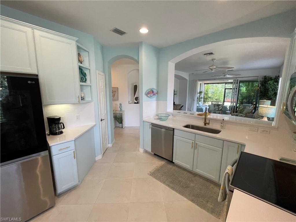 10640 Camarelle CIR-25