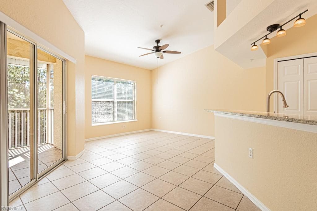 25767 LAKE AMELIA WAY 204-9