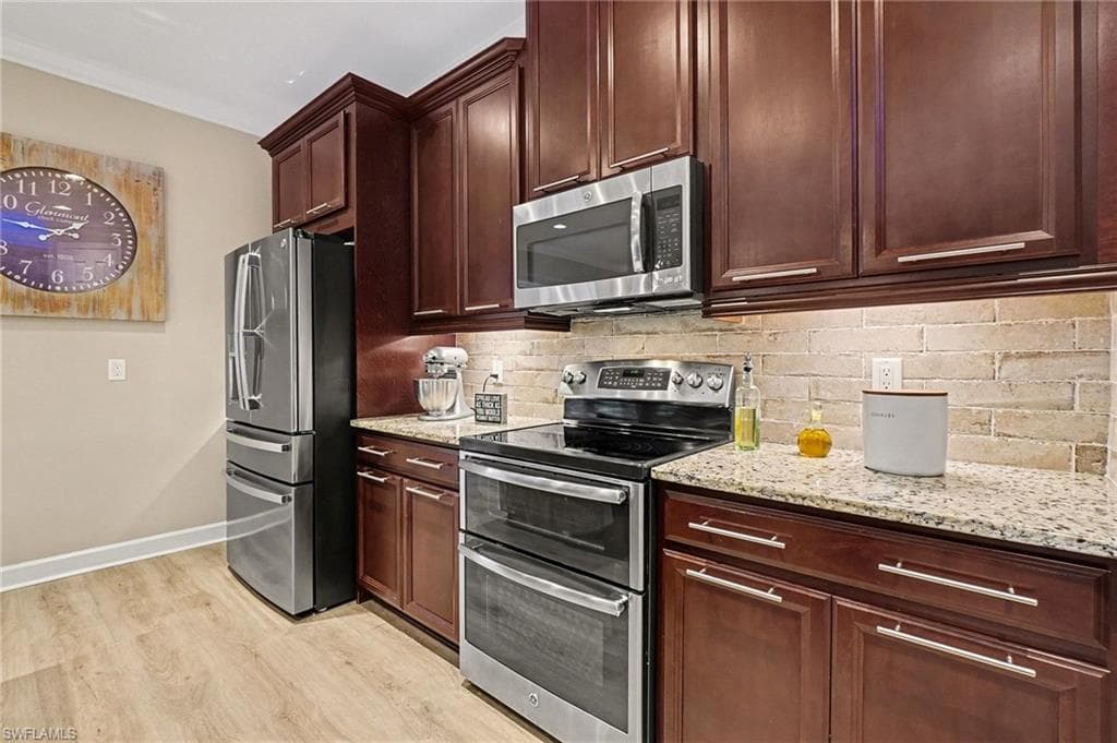 2705 Lambay CT-7