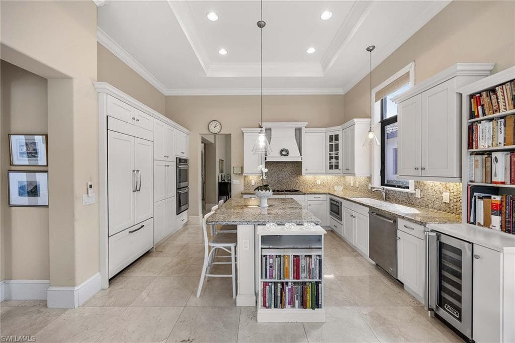 2277 Residence CIR-24