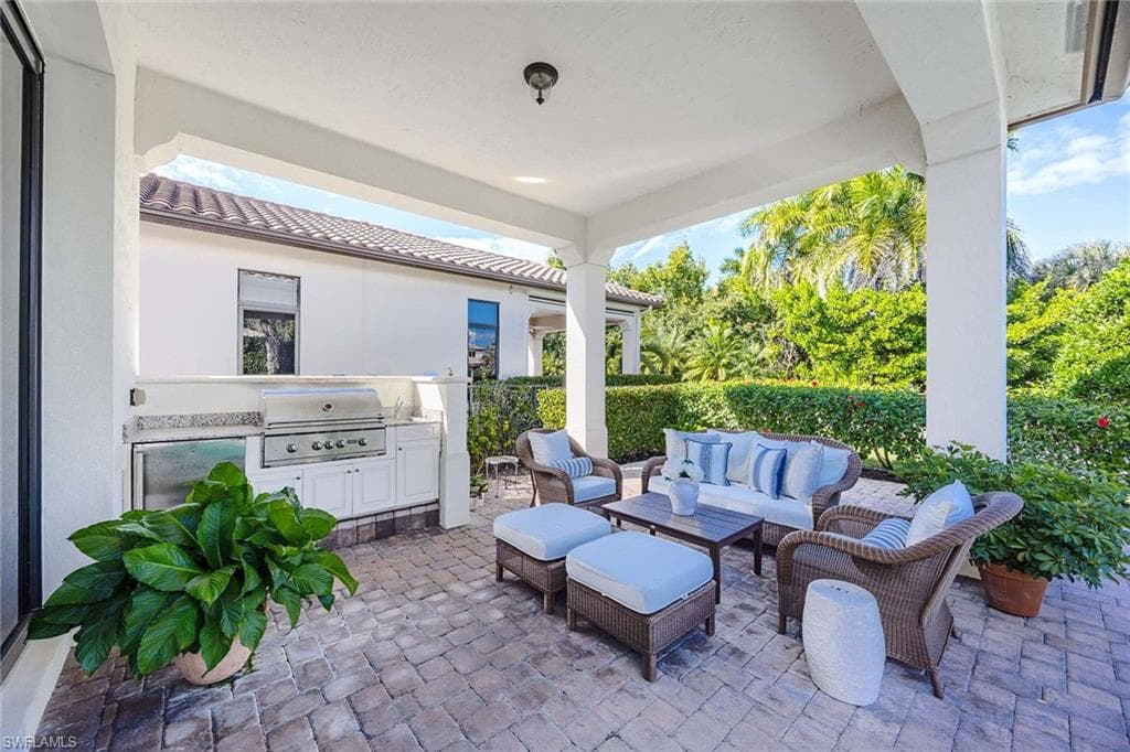 2277 Residence CIR-4