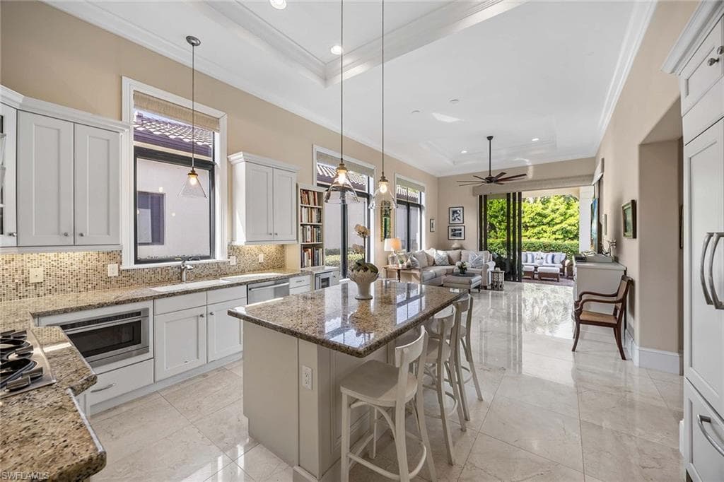 2277 Residence CIR-21