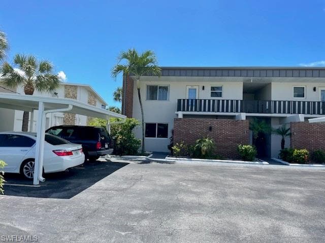 632 Victoria DR 201-1