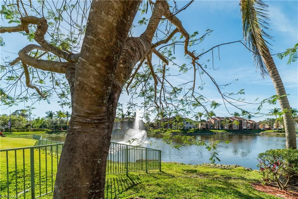 1230 Wildwood Lakes BLVD 105-7