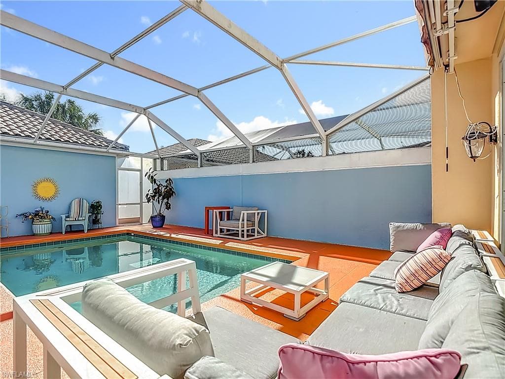 6186 Towncenter CIR-1