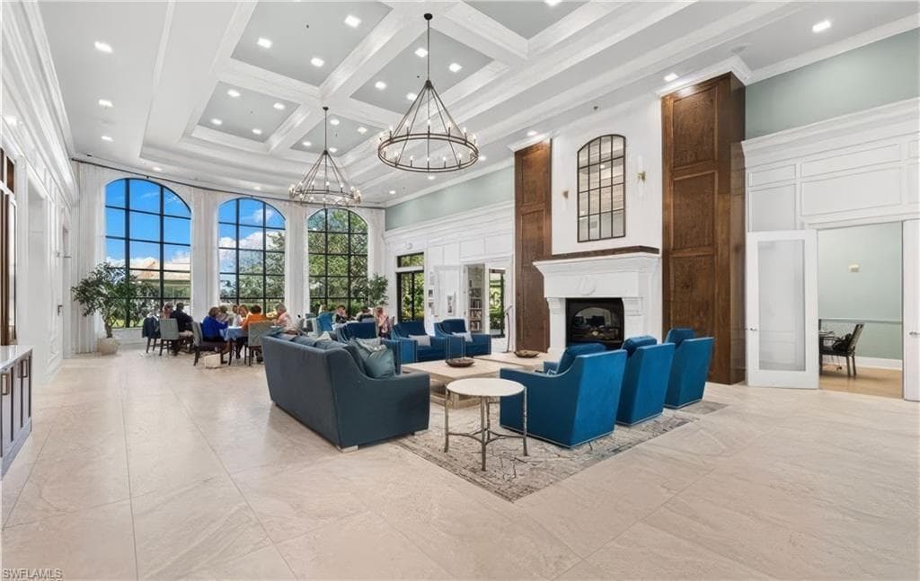 6186 Towncenter CIR-49
