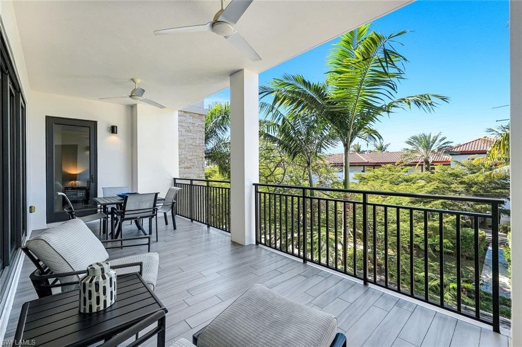 1035 3rd AVE S 305-5