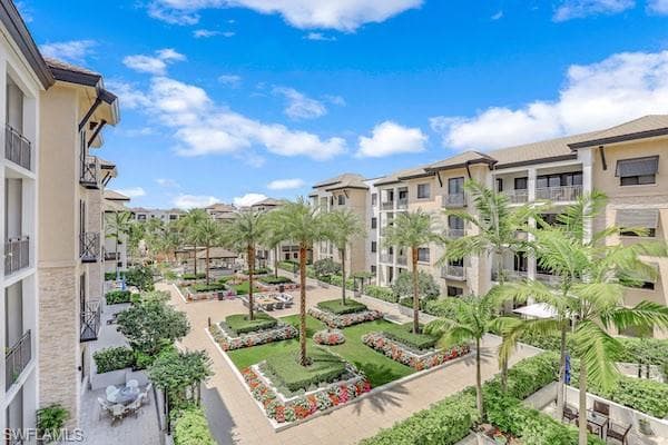 1035 3rd AVE S 305-33