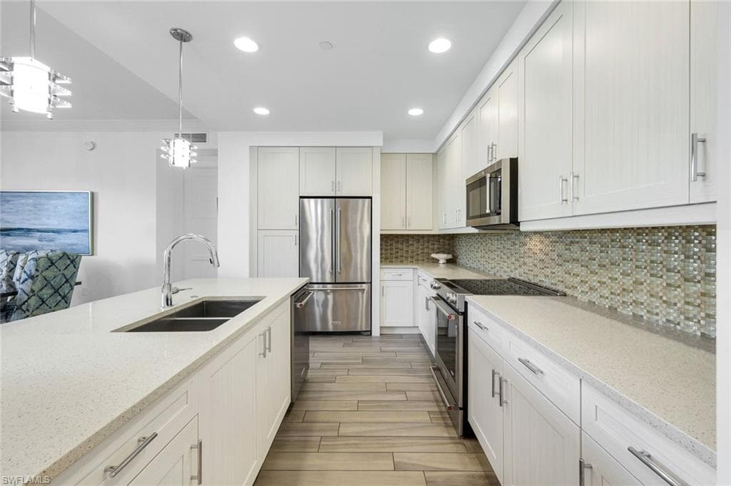 1035 3rd AVE S 305-11
