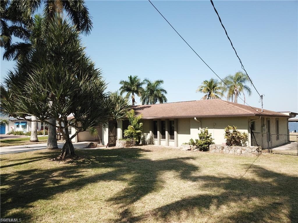 5211 Lake Caloosa DR-13