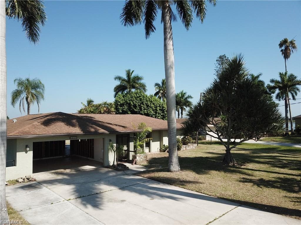 5211 Lake Caloosa DR-12