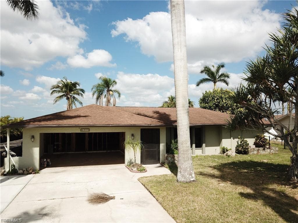 5211 Lake Caloosa DR-4
