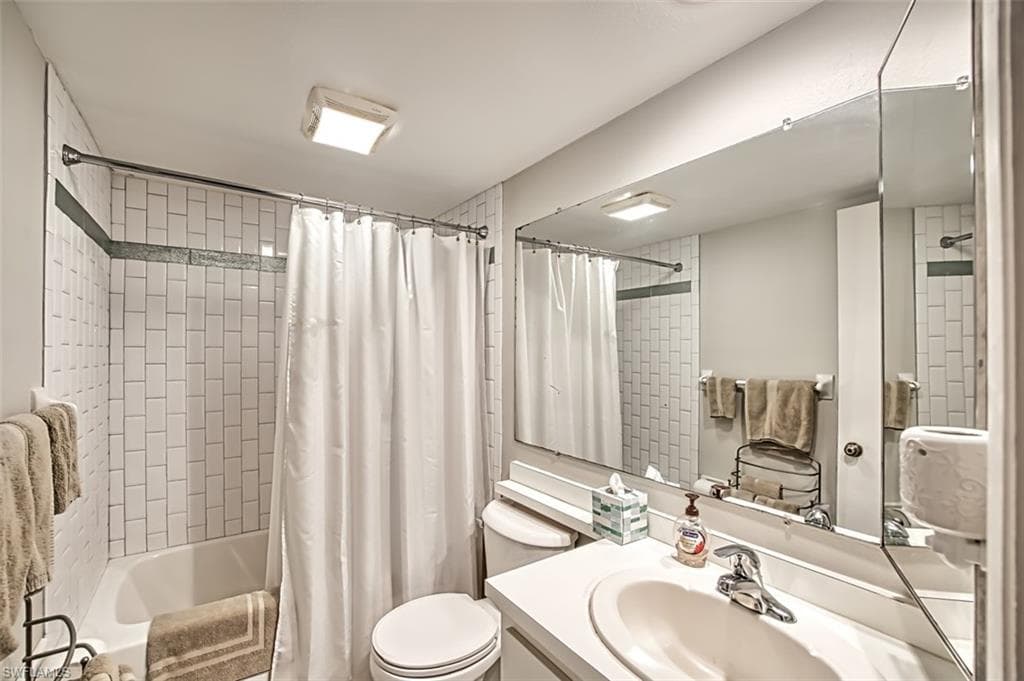 1444 Park Shore CIR 3-16