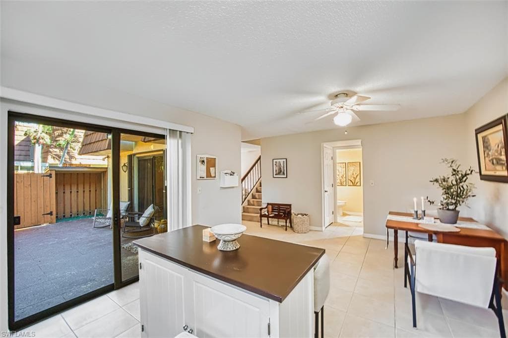 1444 Park Shore CIR 3-5