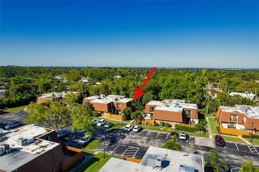 1444 Park Shore CIR 3-24