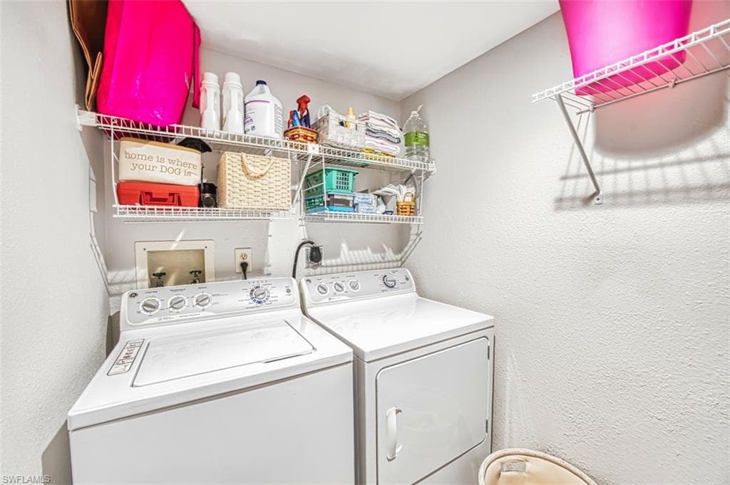 1444 Park Shore CIR 3-19
