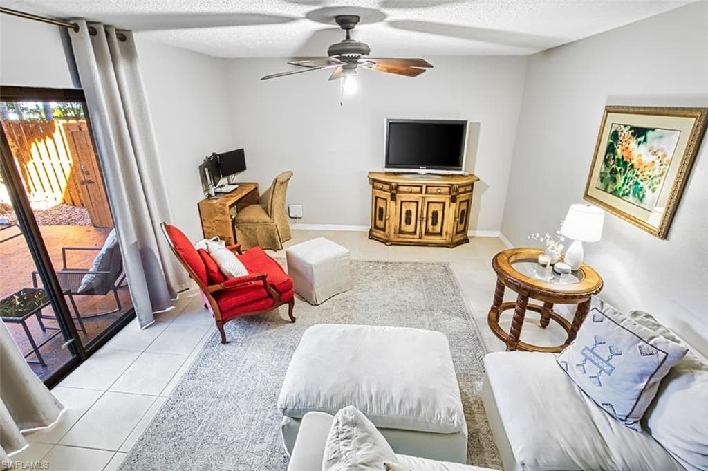 1444 Park Shore CIR 3-8