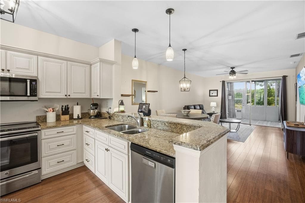 15030 Bridgeway LN 503-7
