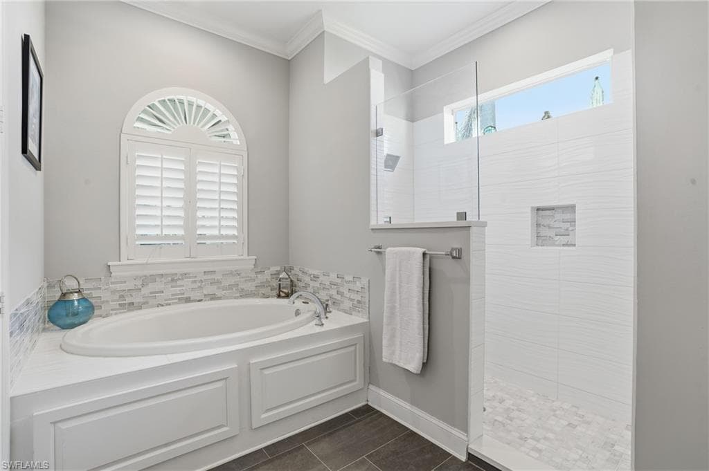 6250 Tidewater Island CIR-26