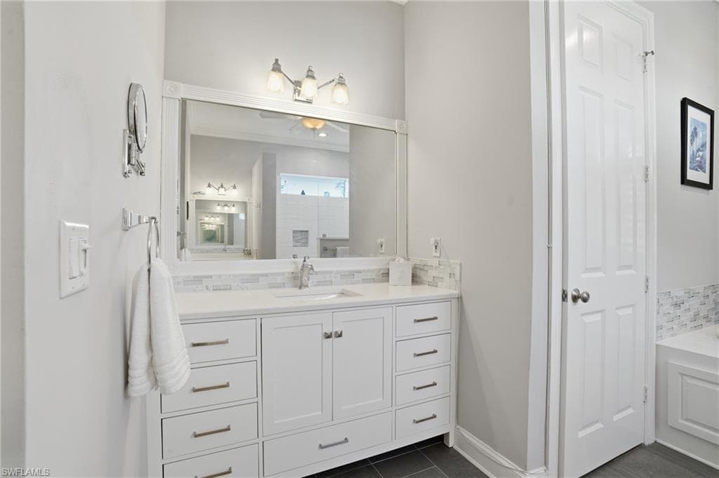 6250 Tidewater Island CIR-28