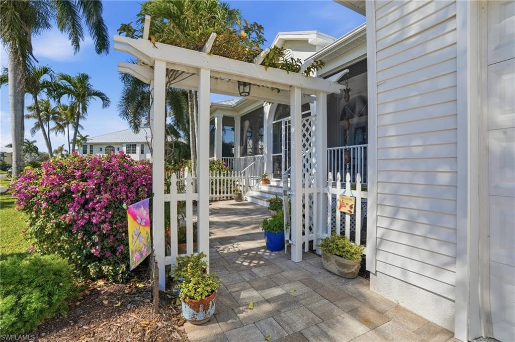 6250 Tidewater Island CIR-10