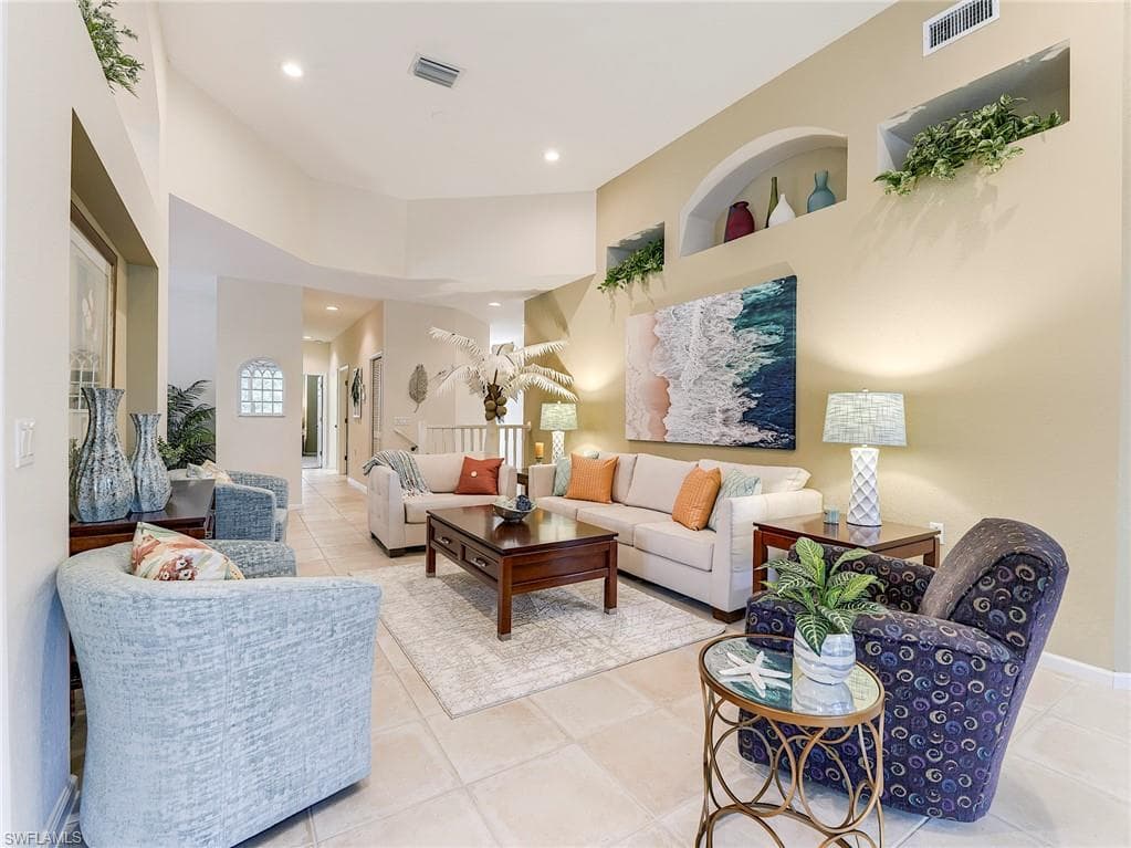 10402 Autumn Breeze DR 202-6