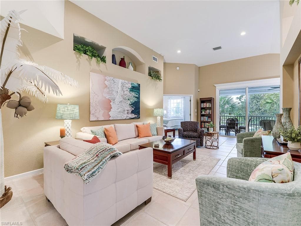 10402 Autumn Breeze DR 202-3