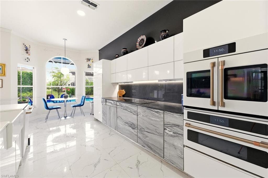 209 Countryside DR-13