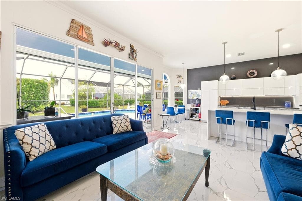 209 Countryside DR-18