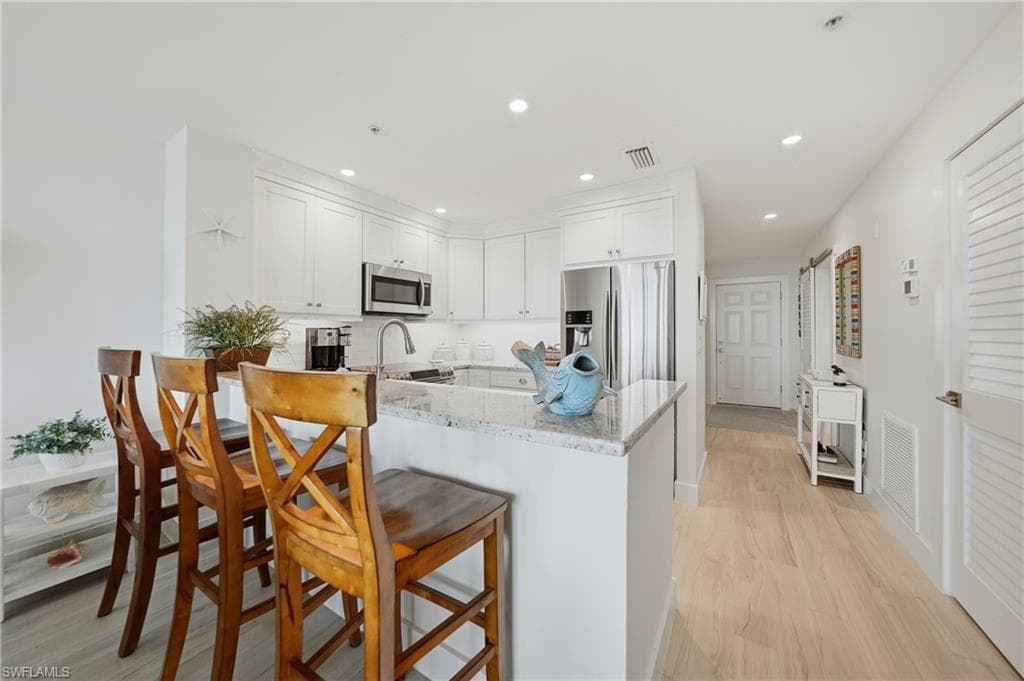 345 Mango ST 604-10