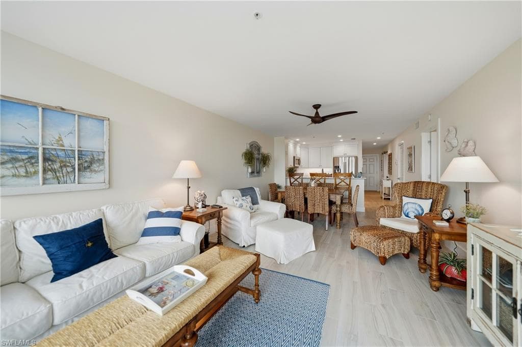 345 Mango ST 604-25