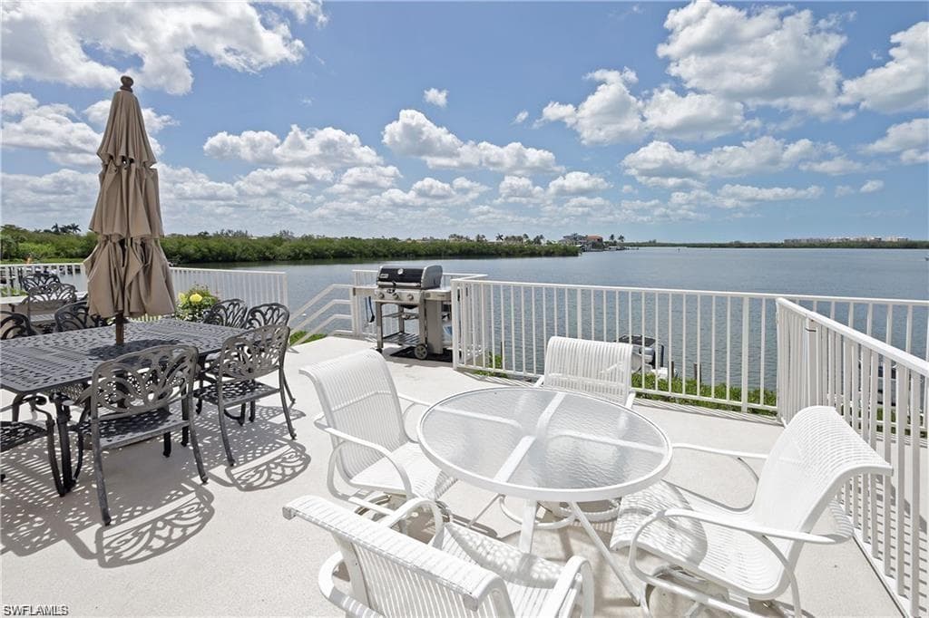 4895 Bonita Beach RD 302-26
