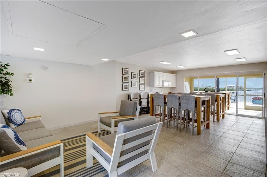 4895 Bonita Beach RD 302-28