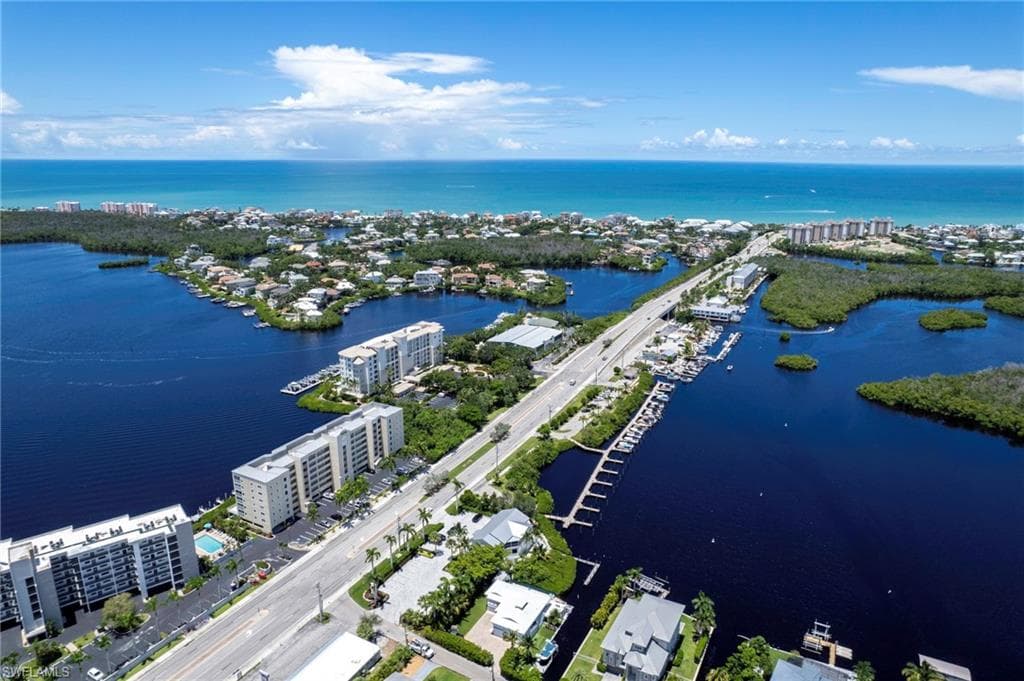 4895 Bonita Beach RD 302-31