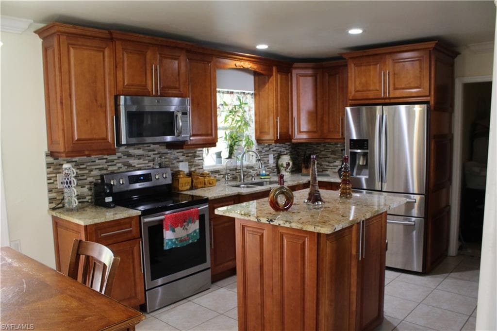 679 Canal DR-14