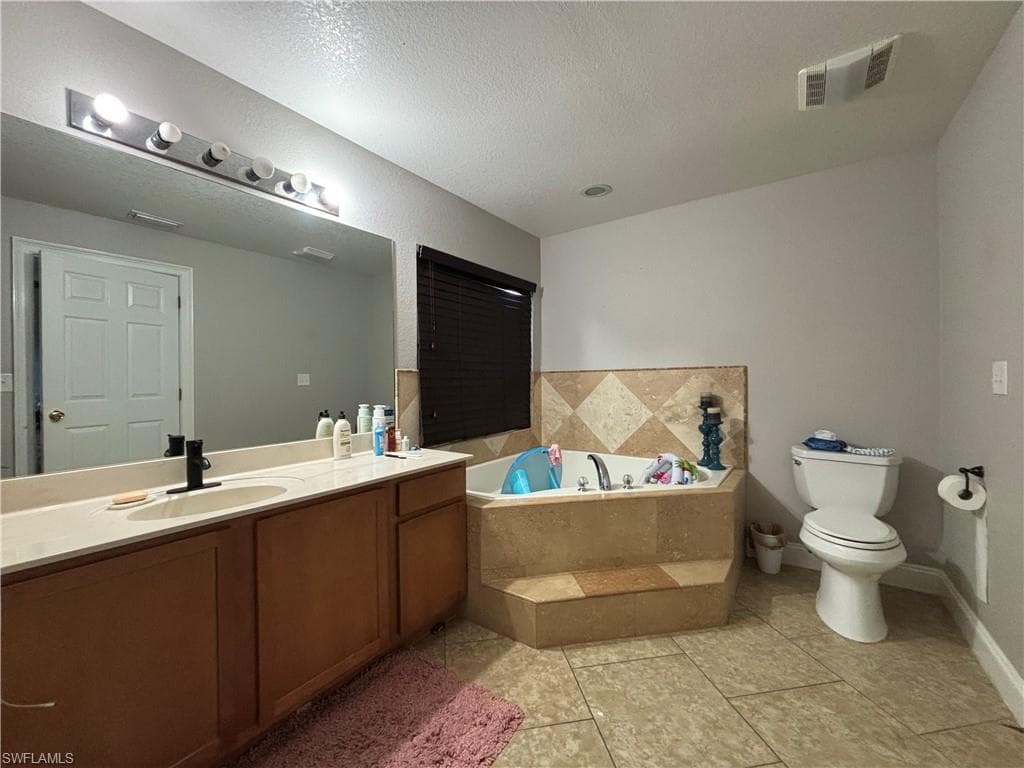 1243 Madison CT-14