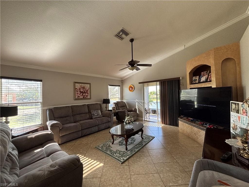 1243 Madison CT-11