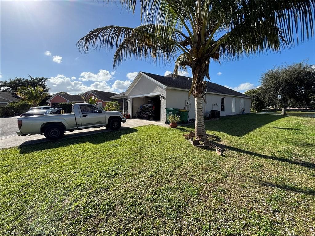 1243 Madison CT-4