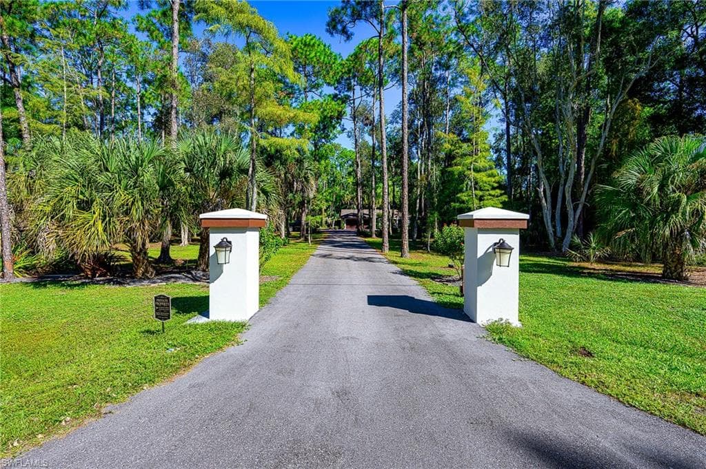 5675 Golden Oaks LN-2
