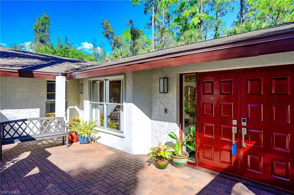 5675 Golden Oaks LN-4