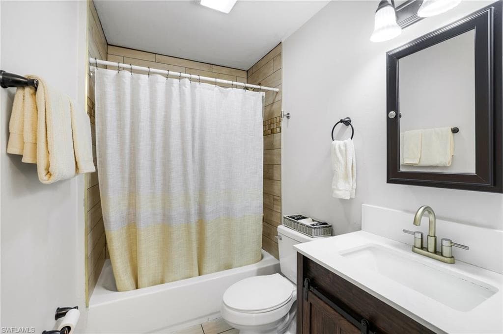 3561 Thomasson DR-16